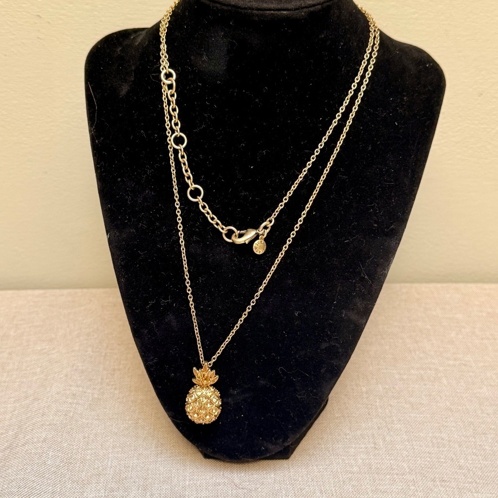 Long J. Crew Gold Pineapple Pendant - Picture 2 of 6